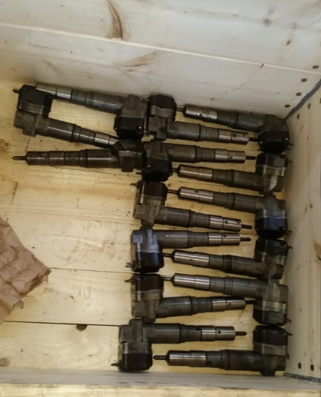 Caterpillar 1747526 Injectors
